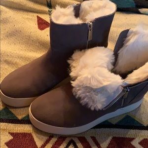 J slides fur lined winter boots